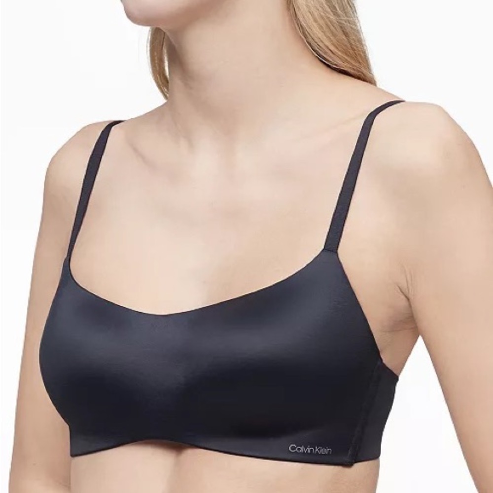 Calvin Klein Liquid Touch Lightly Lined Bra
